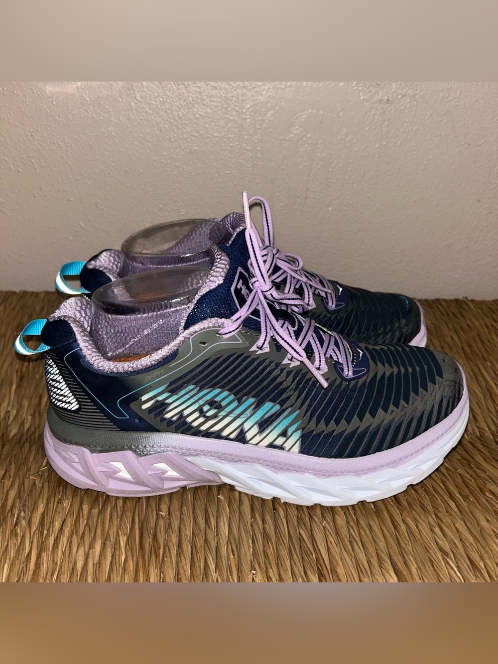 HOKA ONE ONE Arahi Wide Women’s US 7.5 D Navy Purple Stability Running Shoes